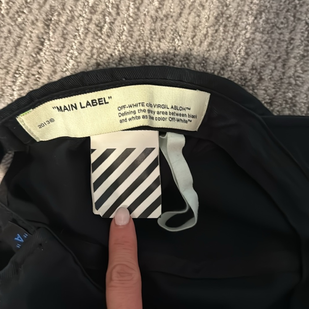 Off White Hat - image 2